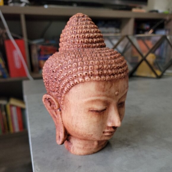 Bali Buddha Head Sculpture - Picture 1 of 5